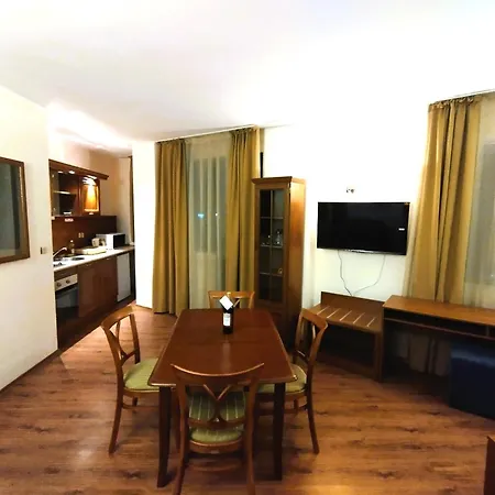 Lucy's Emerald Apartman Banszko