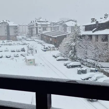 Lucy's Emerald * Banszko