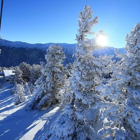 Lucy's Emerald * Banszko