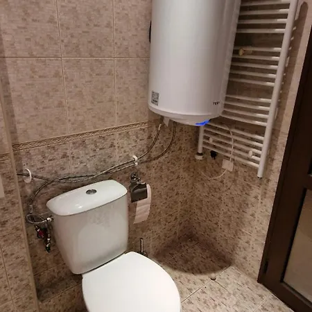 Lucy's Emerald 班斯科