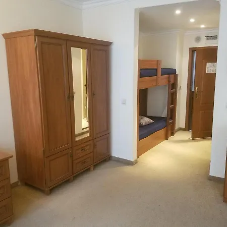 Lucy's Emerald Апартаменты *